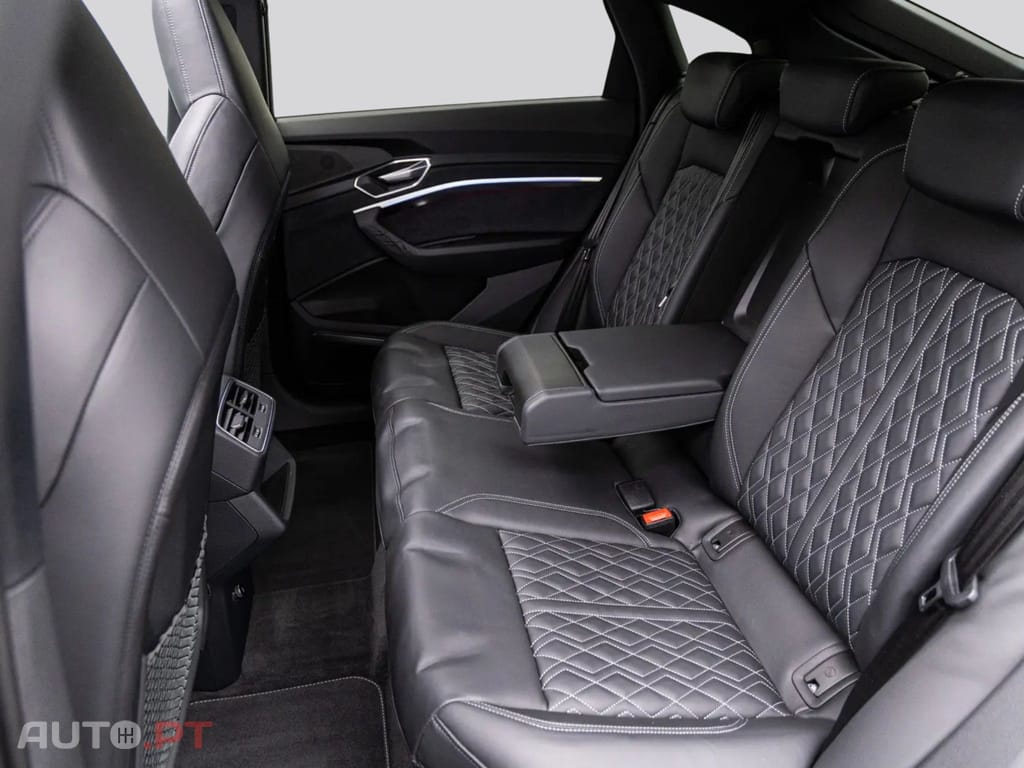 Audi E-Tron S BLACK I.V.A DEDUTIVEL 