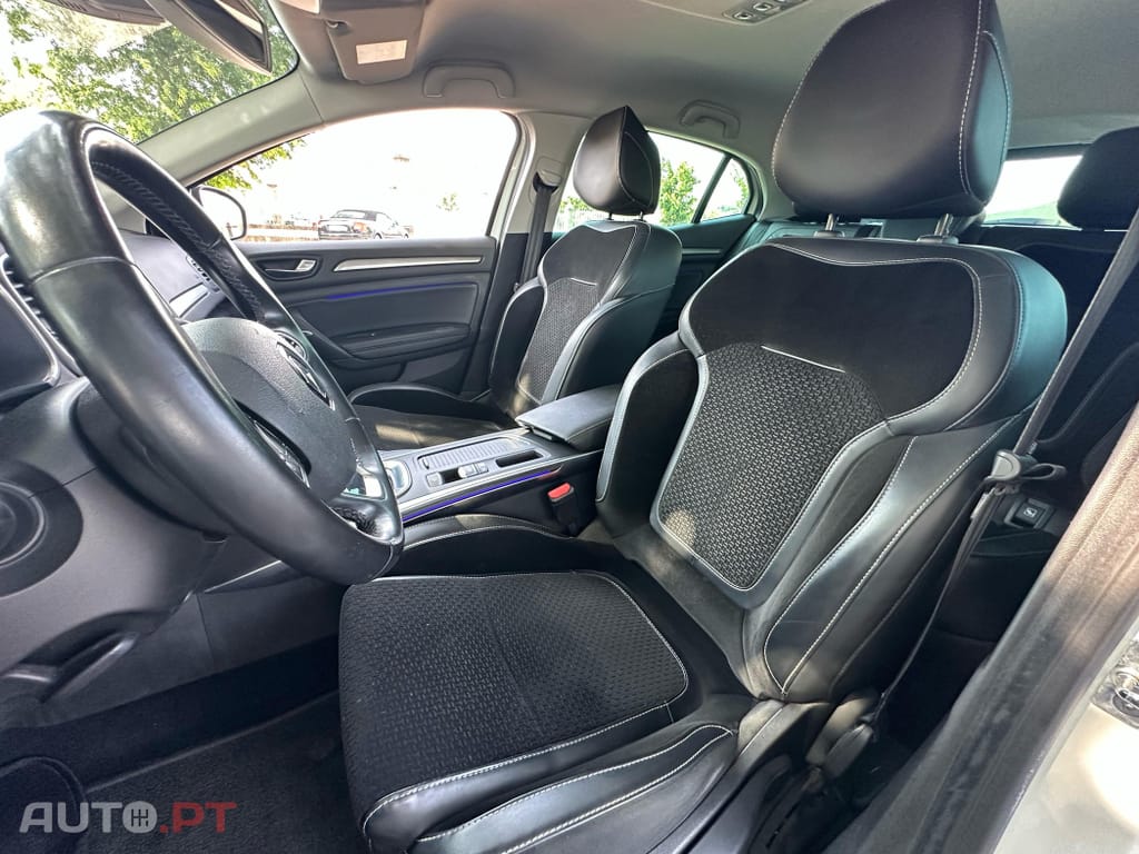 Renault Mégane 1.2 TCe GT Line EDC J18