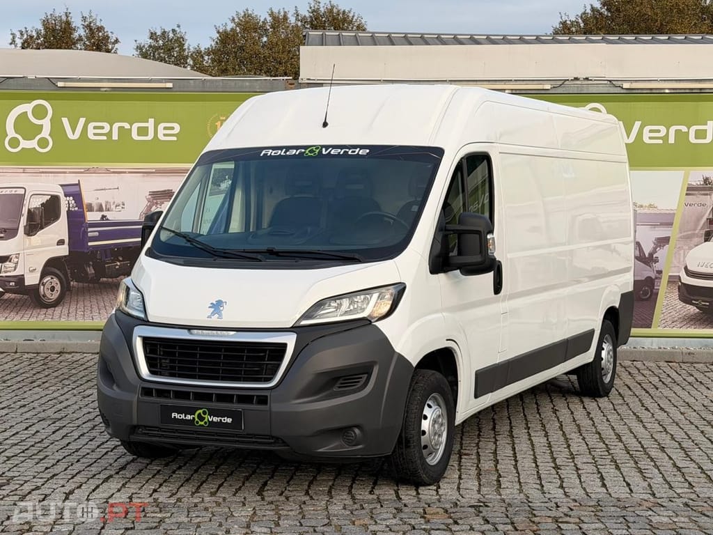 Peugeot Boxer 2.0 BlueHDi 335 L3H2 Pro