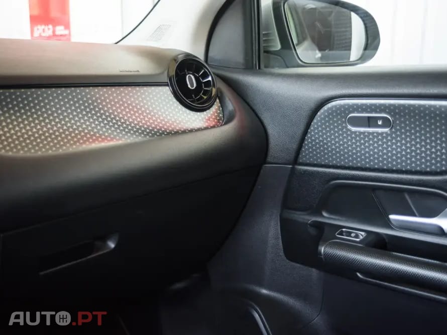 Mercedes-Benz GLA 180 d Style