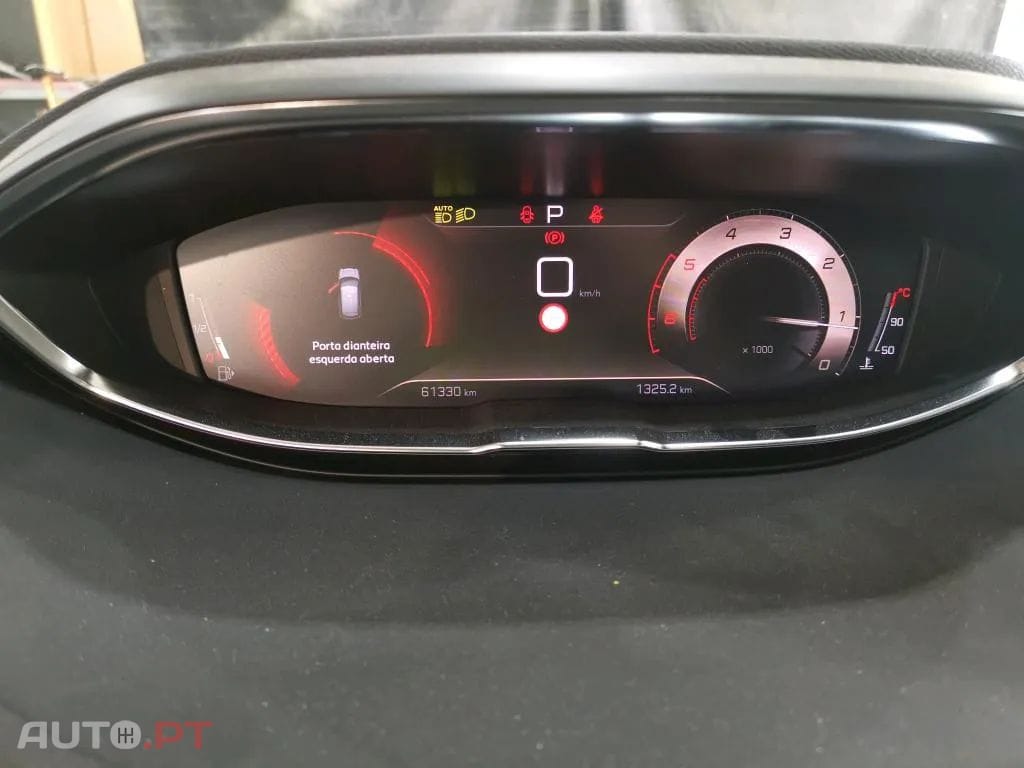 Peugeot 3008 1.5 BlueHDi GT EAT8