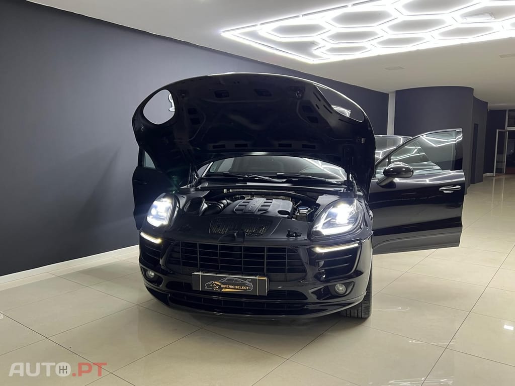 Porsche Macan S