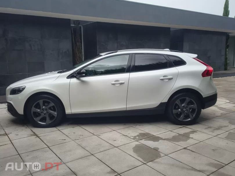 Volvo V40 Cross Country D2 You