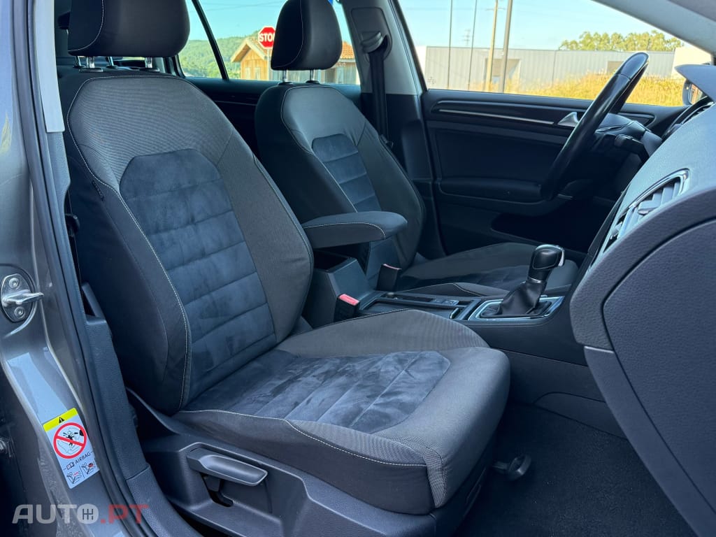Volkswagen Golf Variant 1.6 TDi Highline DSG