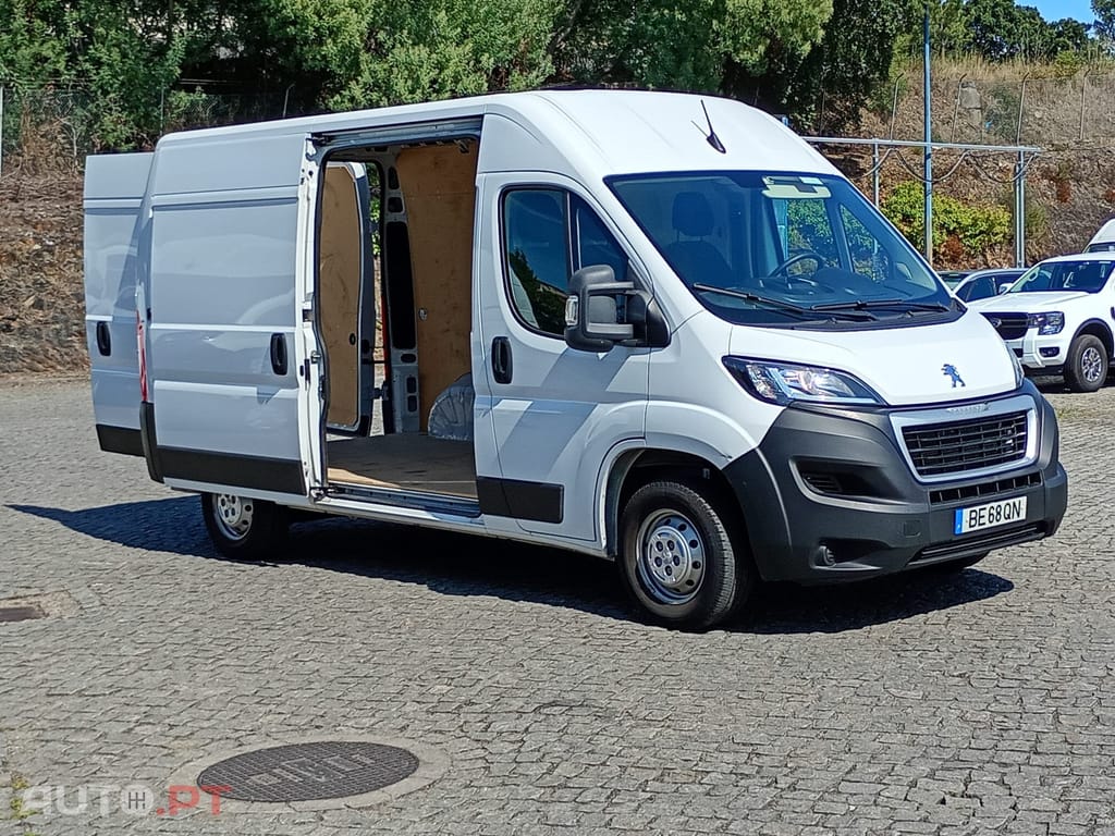 Peugeot Boxer 333 L2H2 2.2 BlueHDi