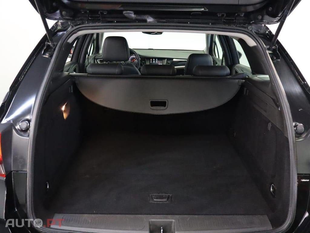 Opel Astra 1.5 Turbo  Design & Tech ST