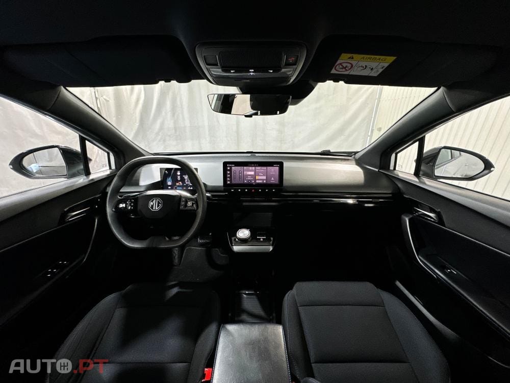 MG MG4 51 kWh Standard