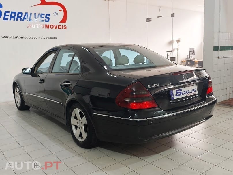 Mercedes-Benz E 220 CDI Avantgarde Aut.