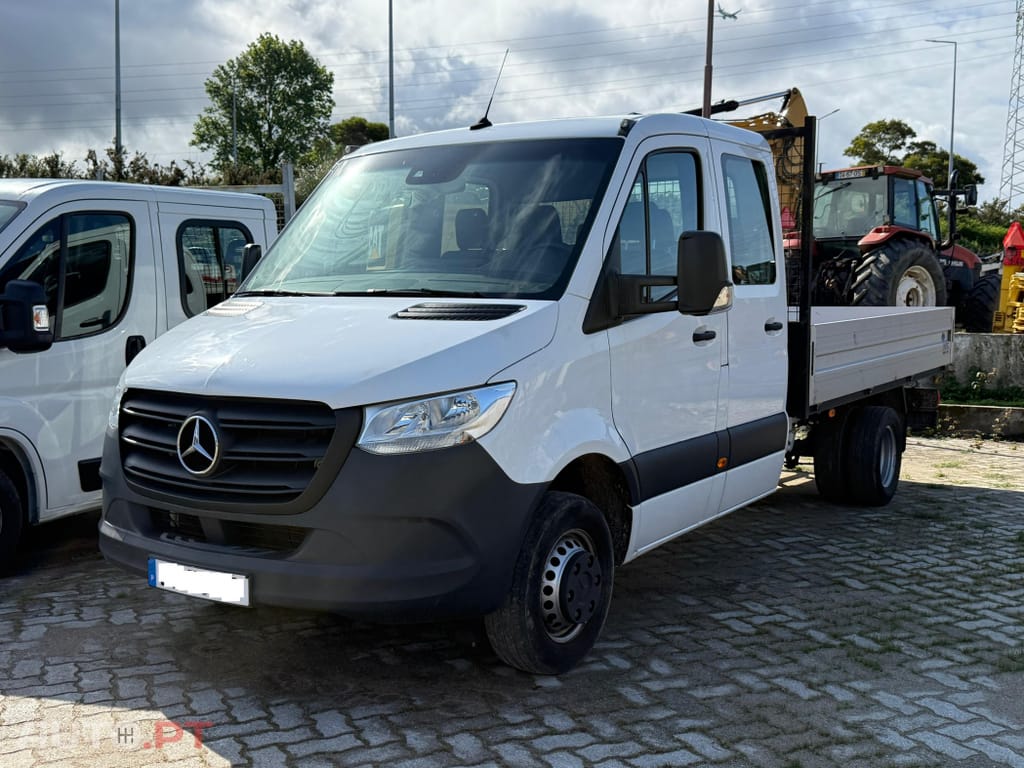 Mercedes-Benz Sprinter Outro