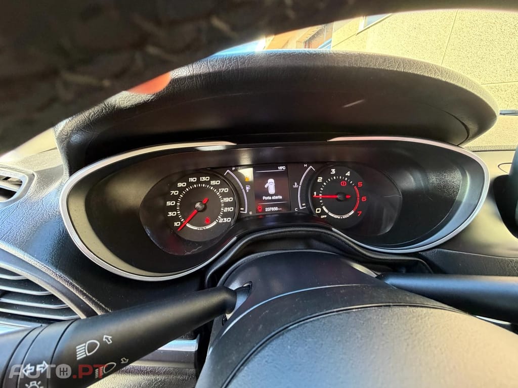 Fiat Tipo 1.3 M-Jet Mirror