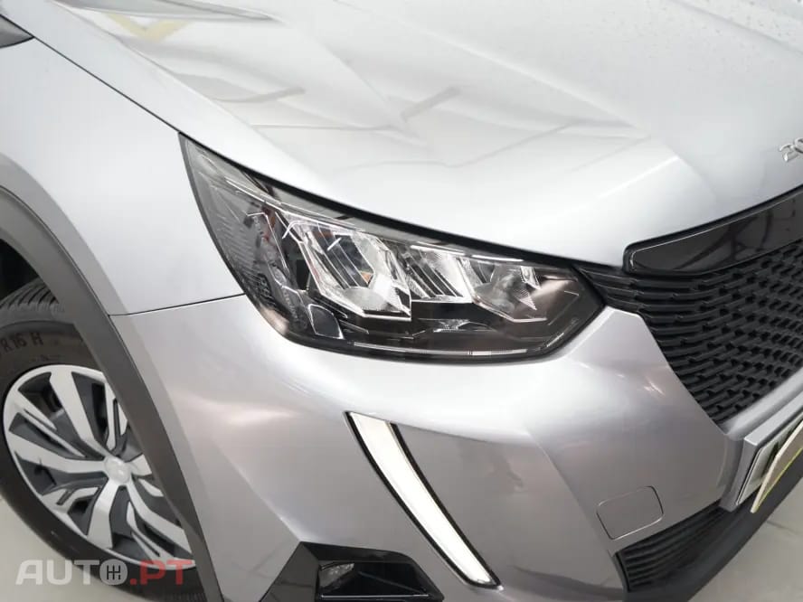 Peugeot 2008 1.2 PureTech Allure
