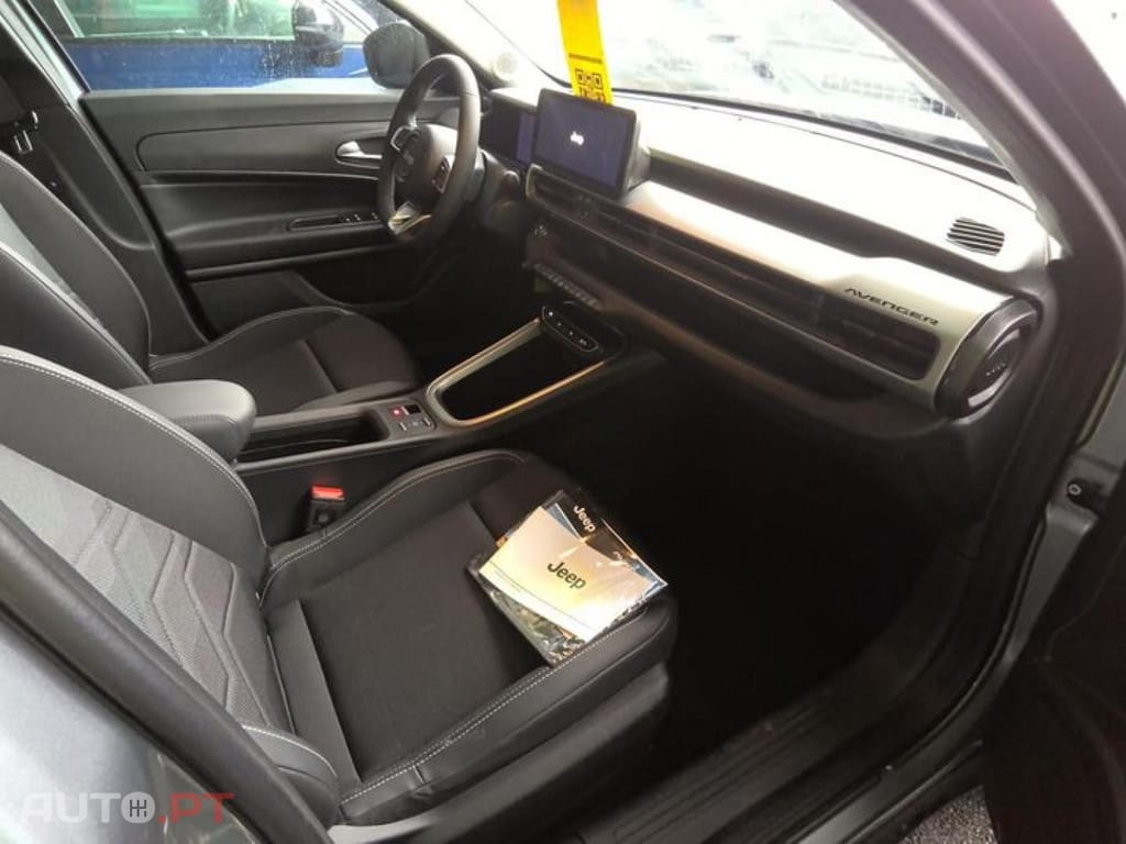 Jeep Avenger 54 kWh Altitude