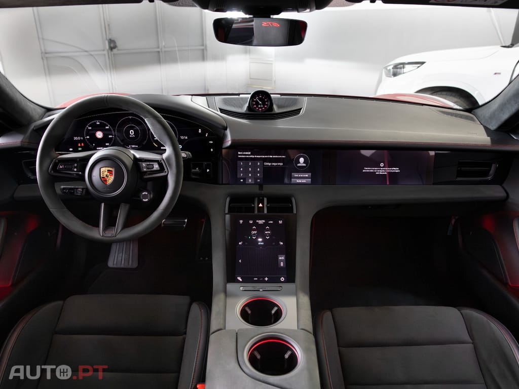 Porsche Taycan GTS Sport Turismo
