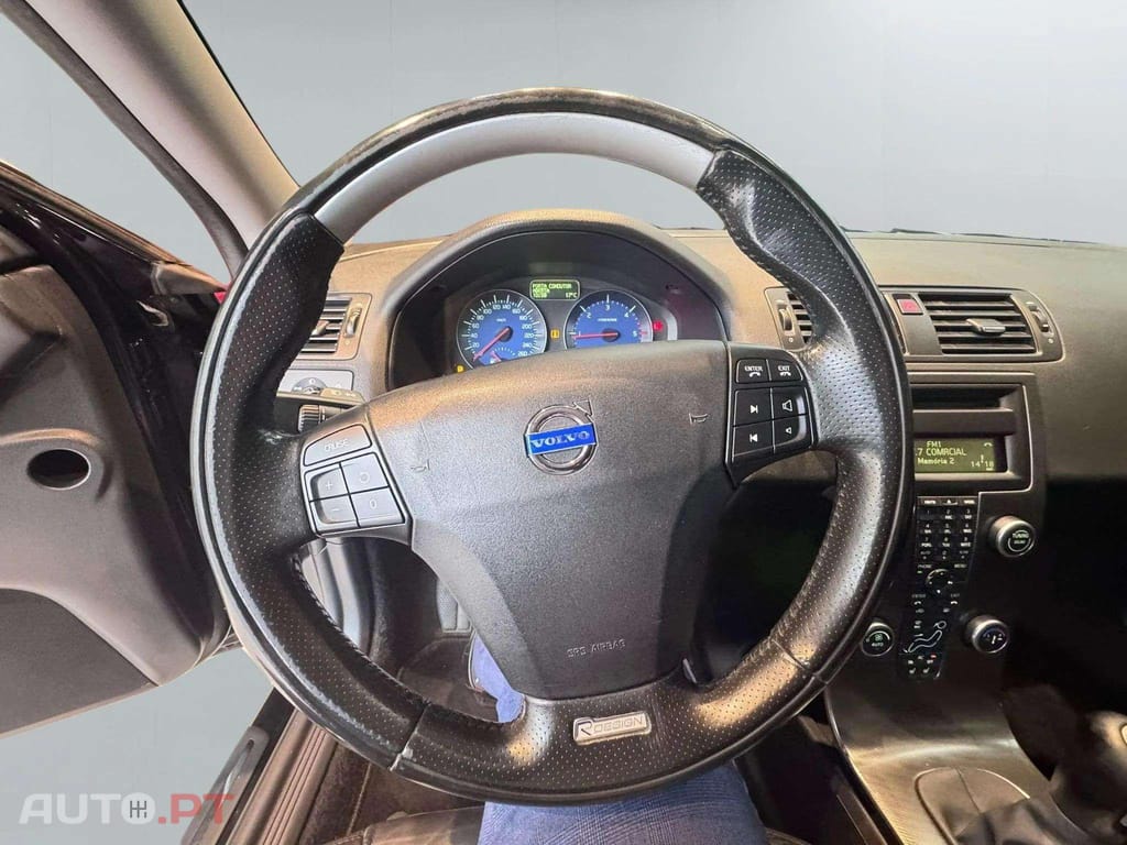 Volvo S40 1.6D R DESIGN 