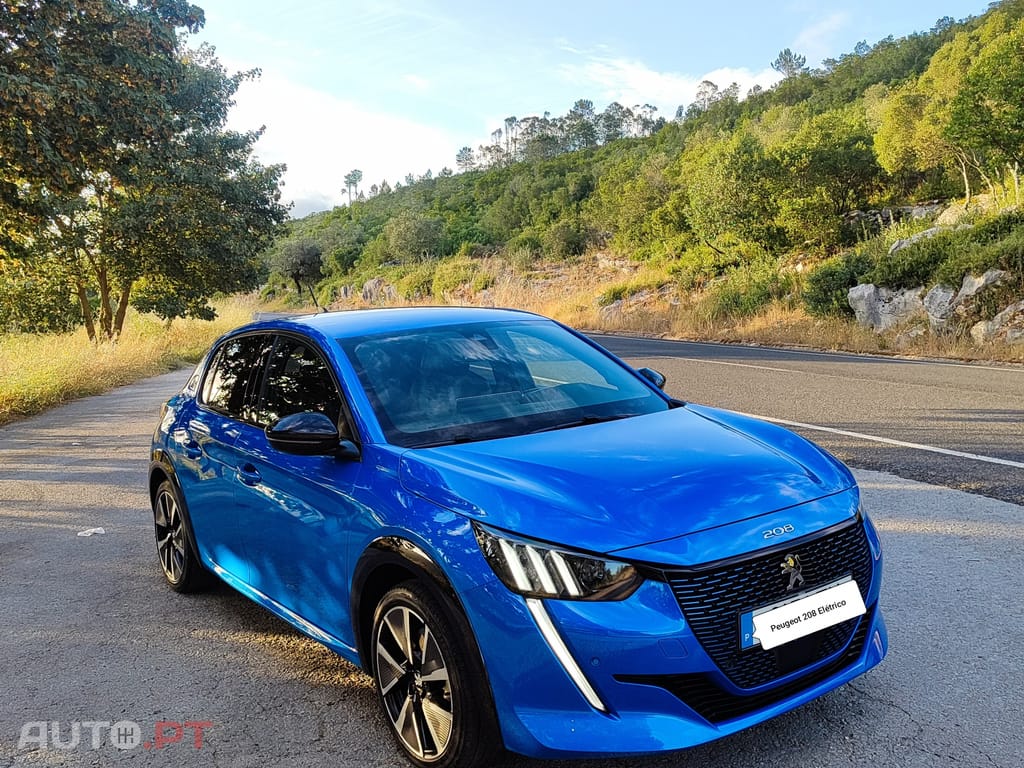Peugeot E-208 GT Line