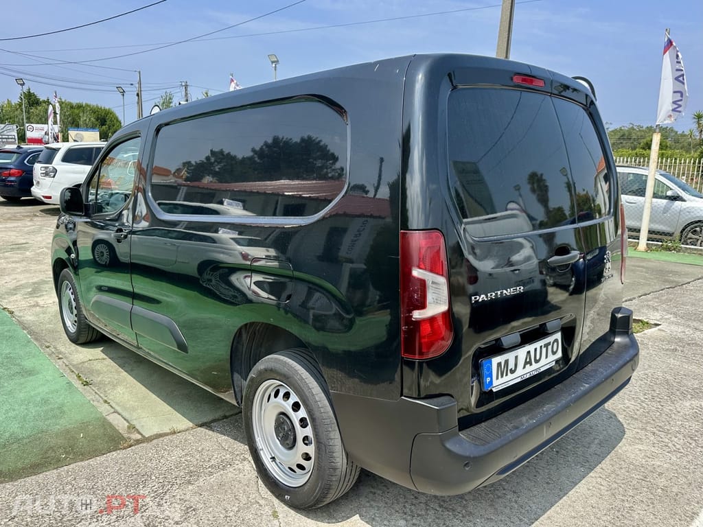 Peugeot Partner 1.5 BlueHDi Pemium Longa