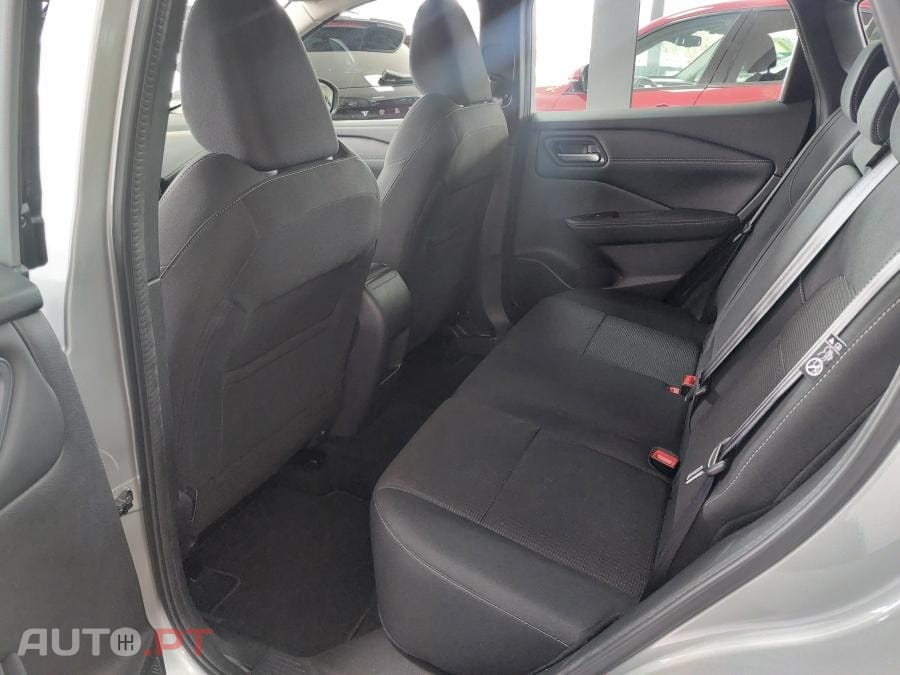 Nissan Qashqai 1.3 DIG-T N-Connecta 