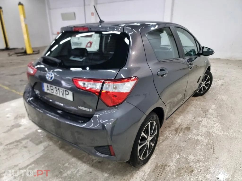 Toyota Yaris 1.5 HSD Comfort
