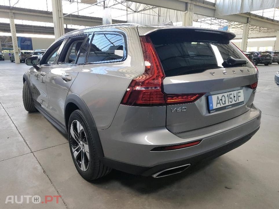 Volvo V60 Cross Country 2.0 B4 Geartronic