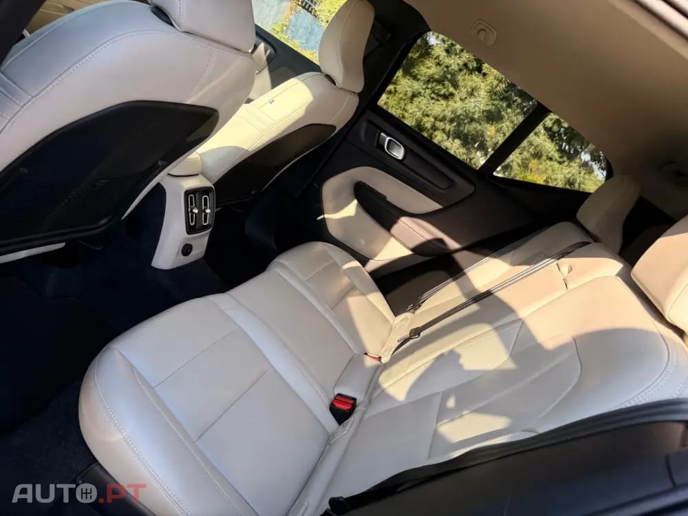 Volvo XC40 1.5 T5 PHEV Inscription Expression