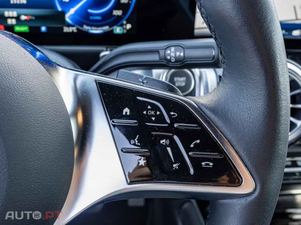 Mercedes-Benz EQB I.V.A DEDUTIVEL 300 4M Progressive