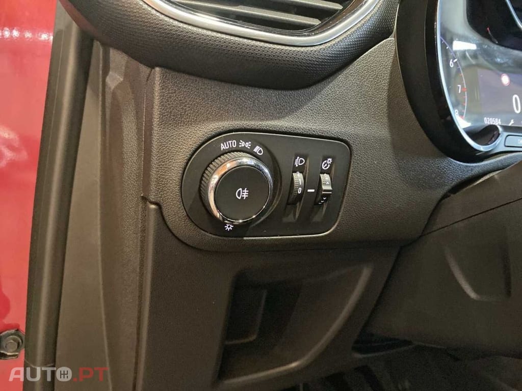 Opel Crossland  1.2 T Design Tech