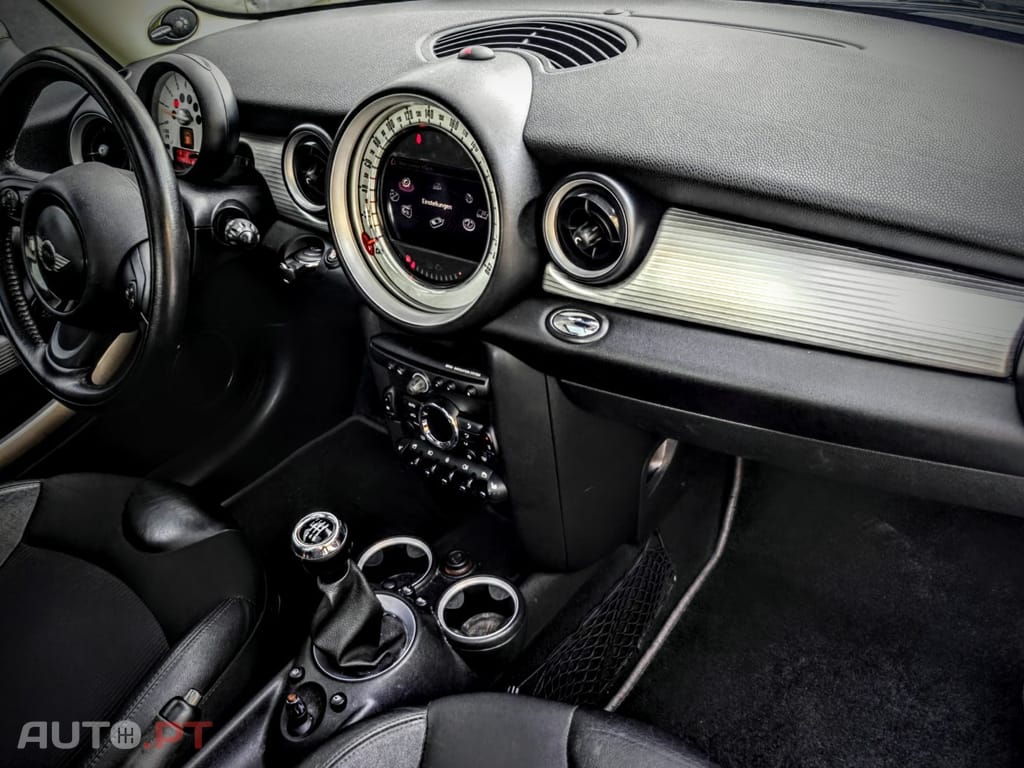 MINI Cooper Cooper Baker Street