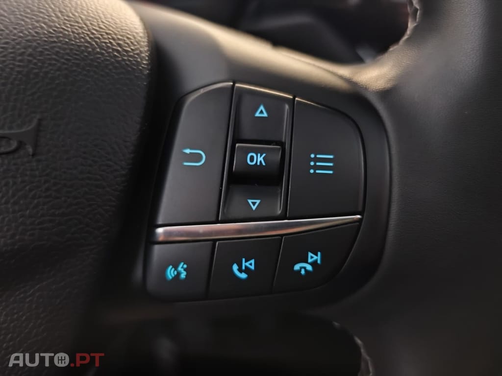 Ford Puma 1.0 EcoBoost MHEV Titanium