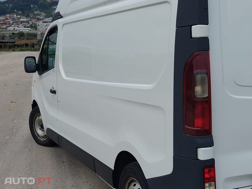 Renault Trafic L2H2