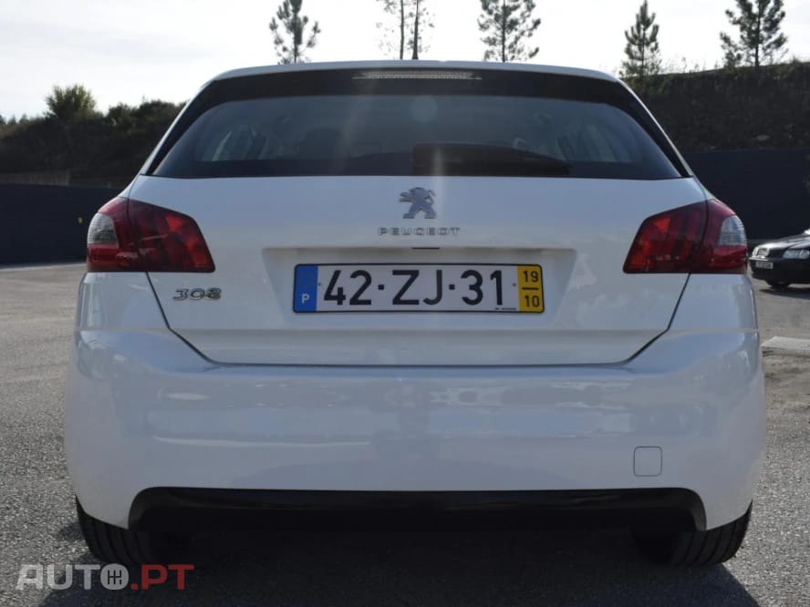 Peugeot 308 1.5 BlueHDi Business Line