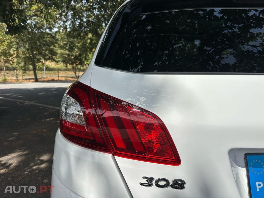 Peugeot 308 1.2 PureTech GT Line EAT6