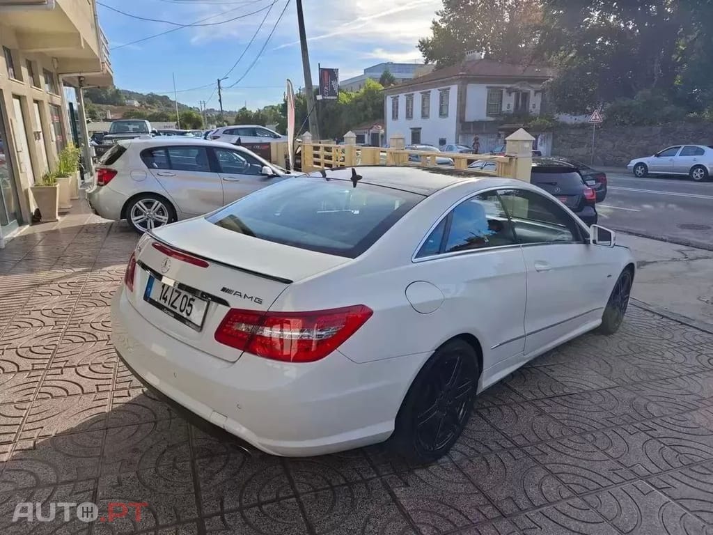 Mercedes-Benz E 350 CDi Avantgarde BlueEfficiency Auto