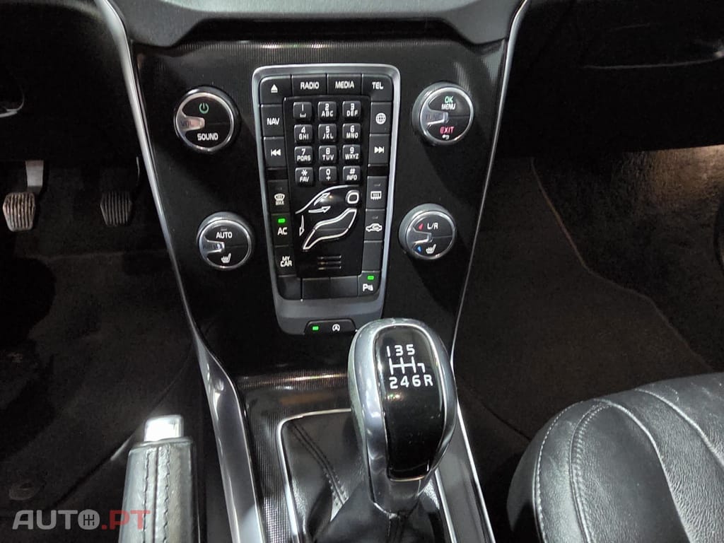 Volvo V40 2.0 D2 Momentum