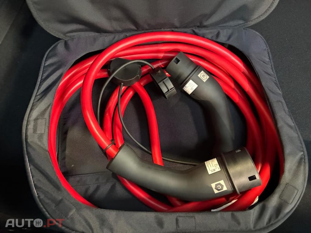 Peugeot E-208 50 kWh Allure Pack