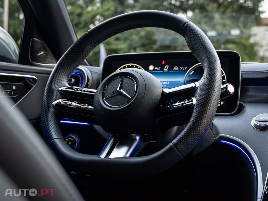 Mercedes-Benz C 300 e AMG Line
