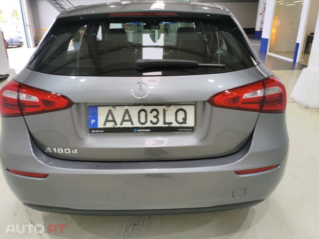 Mercedes-Benz A 180 d Progressive