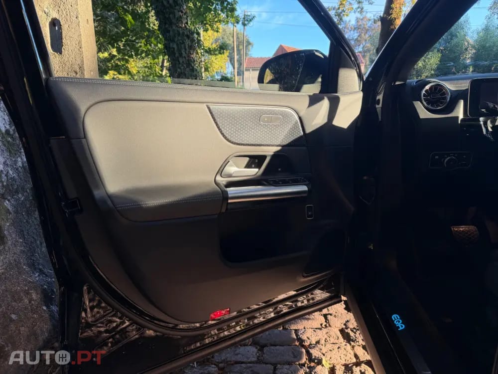 Mercedes-Benz EQA 300 4Matic AMG Line