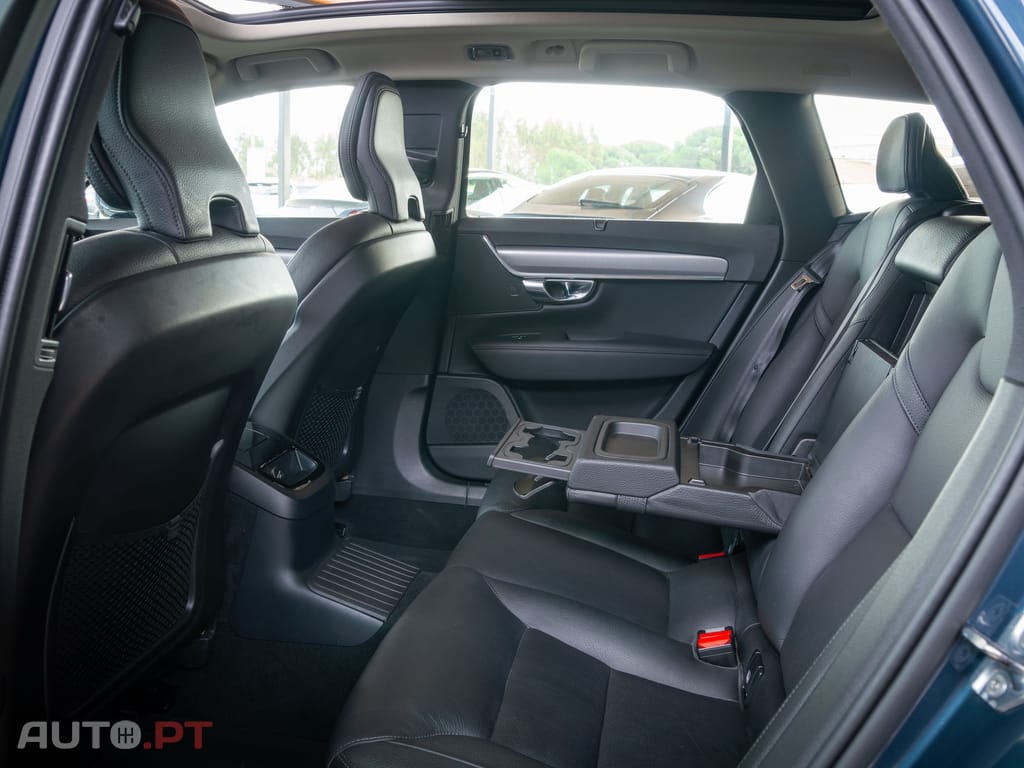 Volvo V90 2.0 T8 Inscription AWD Geartronic