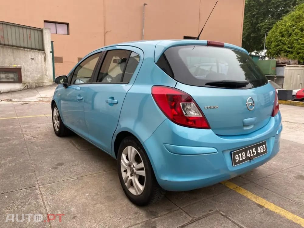 Opel Corsa 1.2 Enjoy