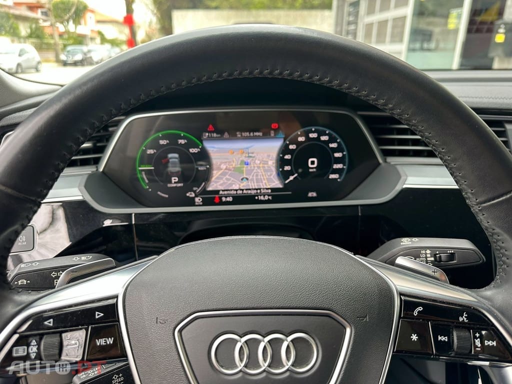 Audi E-Tron 50 quattro