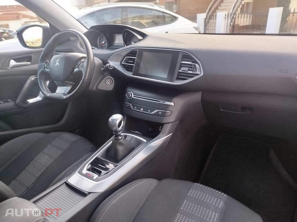 Peugeot 308 SW 1.6 BlueHDi Allure J17