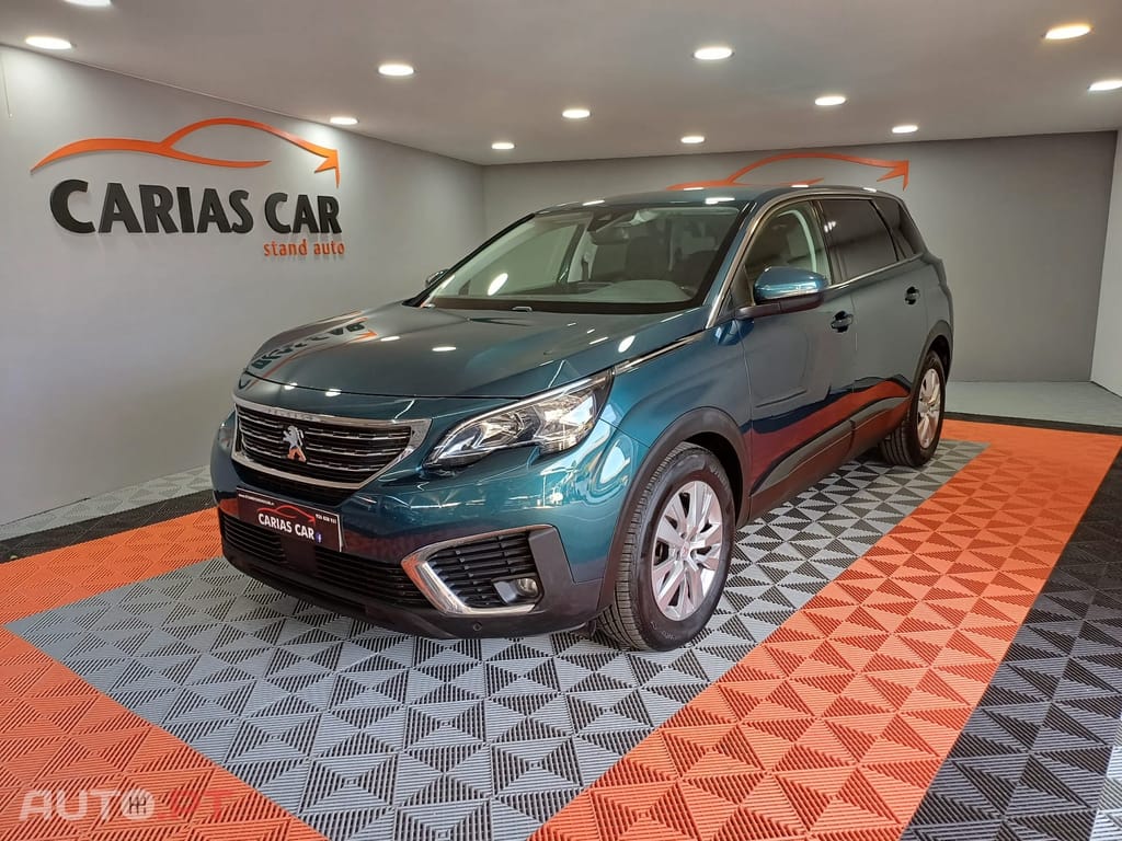 Peugeot 5008 1.2 PureTech Allure EAT8