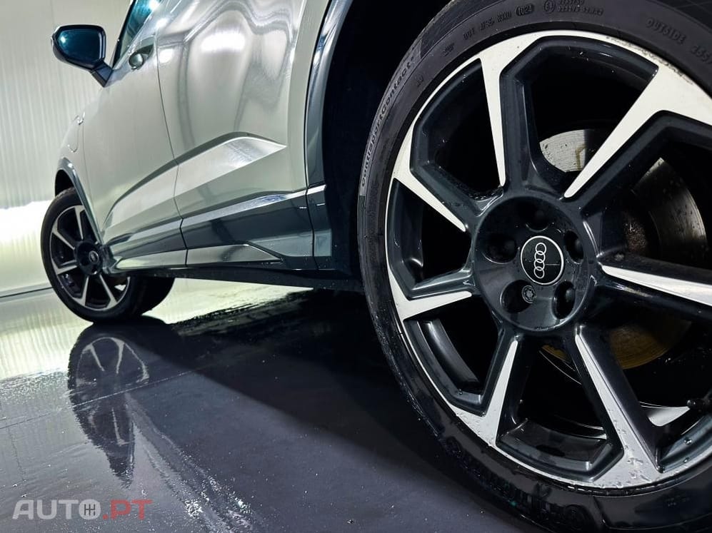 Audi Q3 45 TFSIe S line S tronic