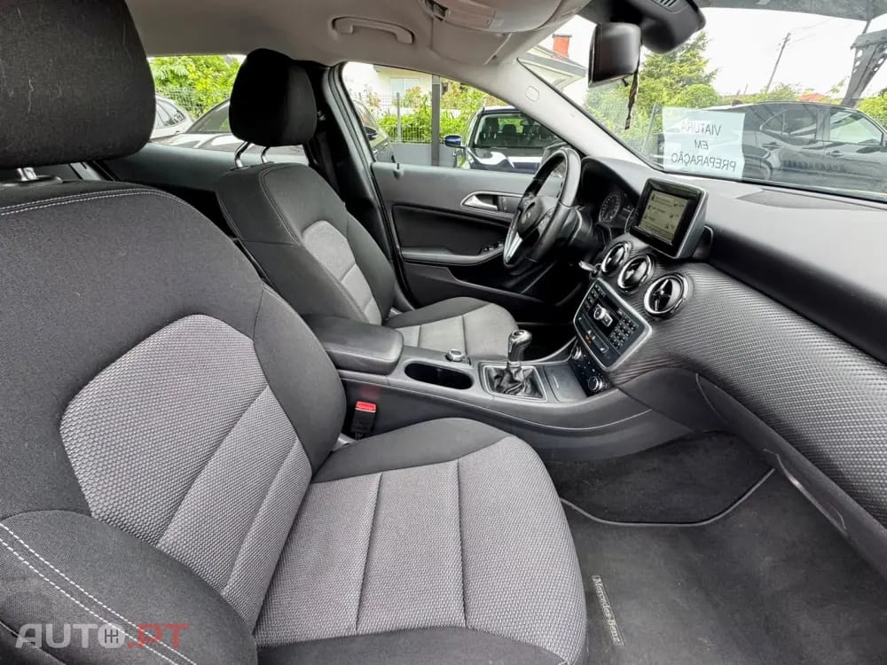 Mercedes-Benz GLA 180 d Style