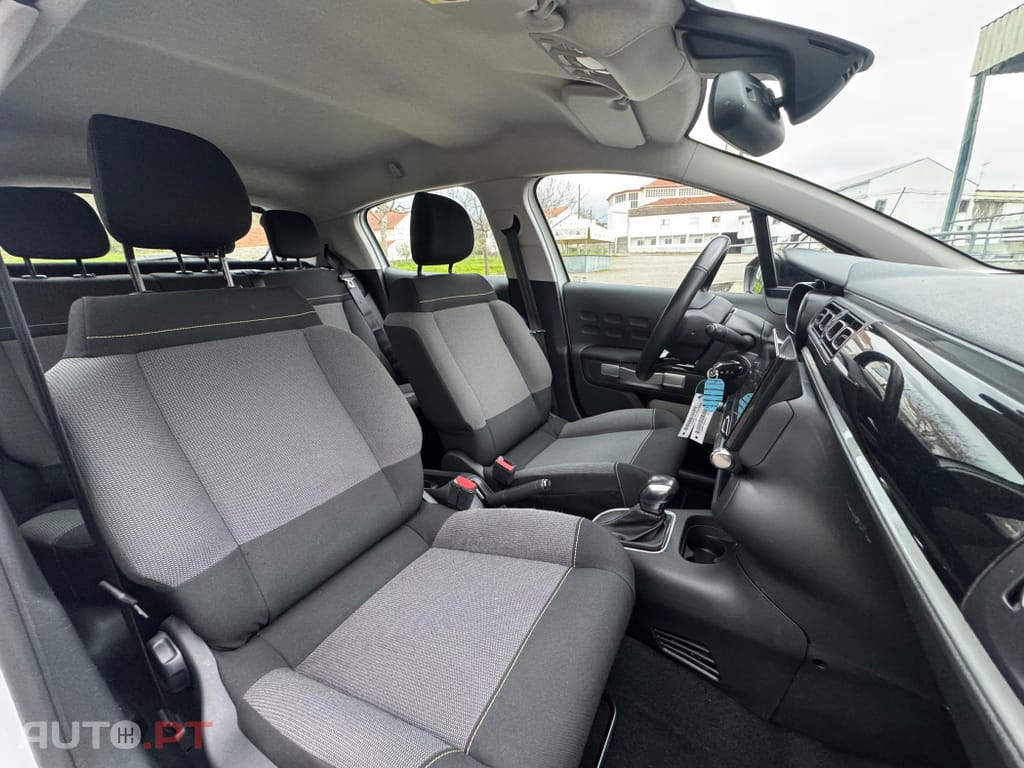 Citroen C3 1.2 PureTech Shine EAT6