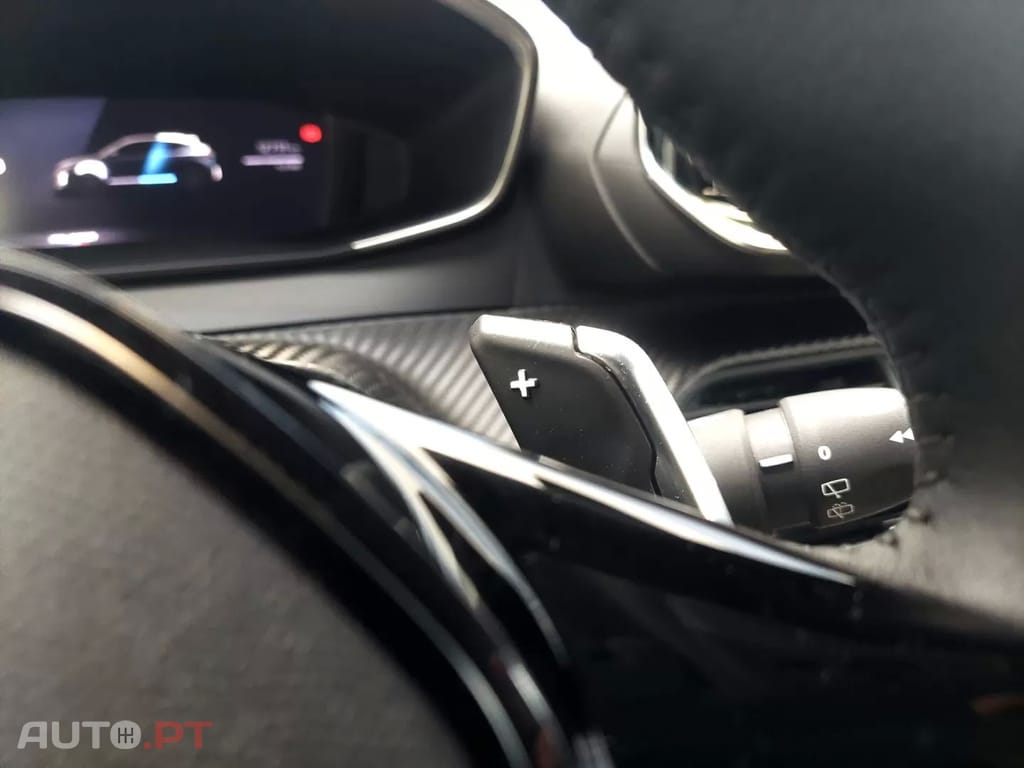 Peugeot 208 1.2 Hybrid Allure e-DCS6