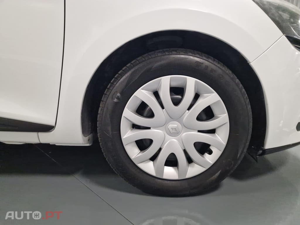 Renault Clio SOCIETE 1.5 DCI ZEN IVA DEDUTÍVEL