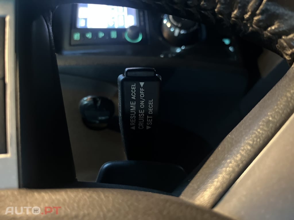 Dodge Challenger 6.1 SRT8