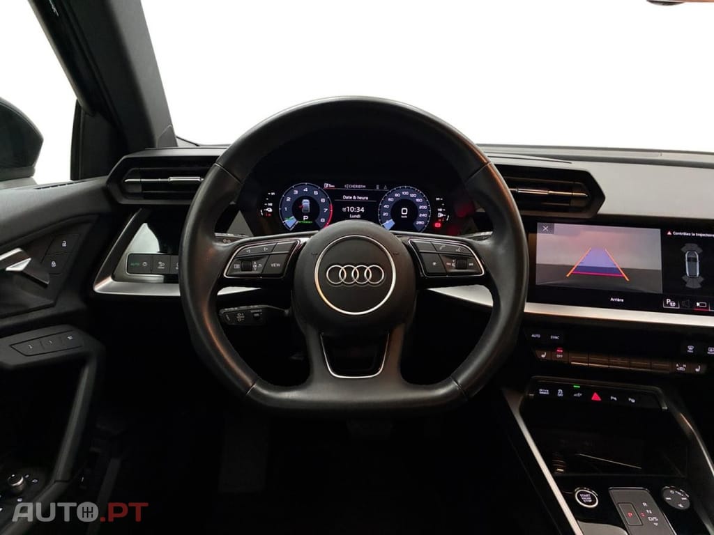 Audi A3 Sportback 40 TFSIe S Tronic Business Line