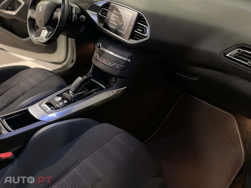 Peugeot 308 SW 1.5 BlueHDi Allure EAT8